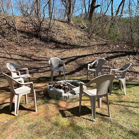 Serenity Views Comfort - Close To City & Parkway! Weaverville Exterior photo